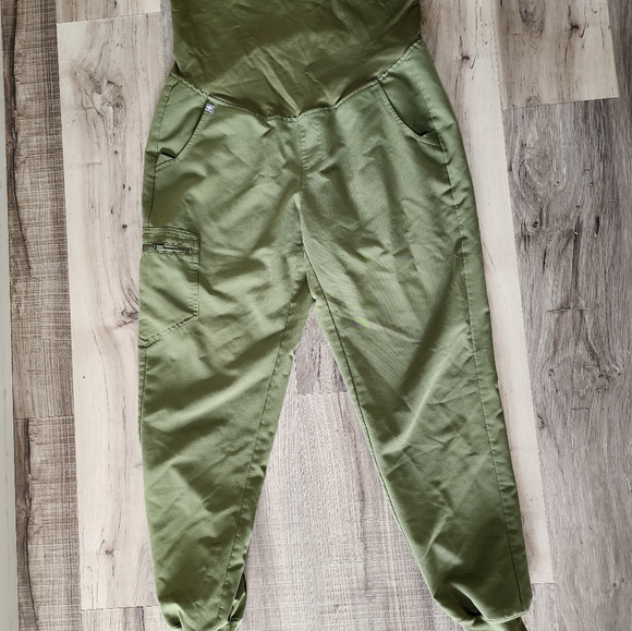 FIGS Olive Green Maternity Scrub Jogger Pants - Picture 4 of 5